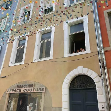 Spacious In The Heart Of Apartment *